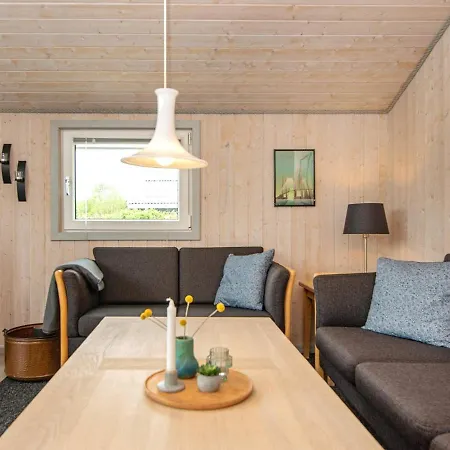 Holiday home Holiday Cclviii *